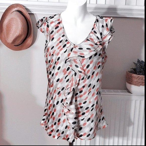 Larry Levine Ruffled Flutter Sleeveless Blouse with oval circle pattern - Picture 1 of 10